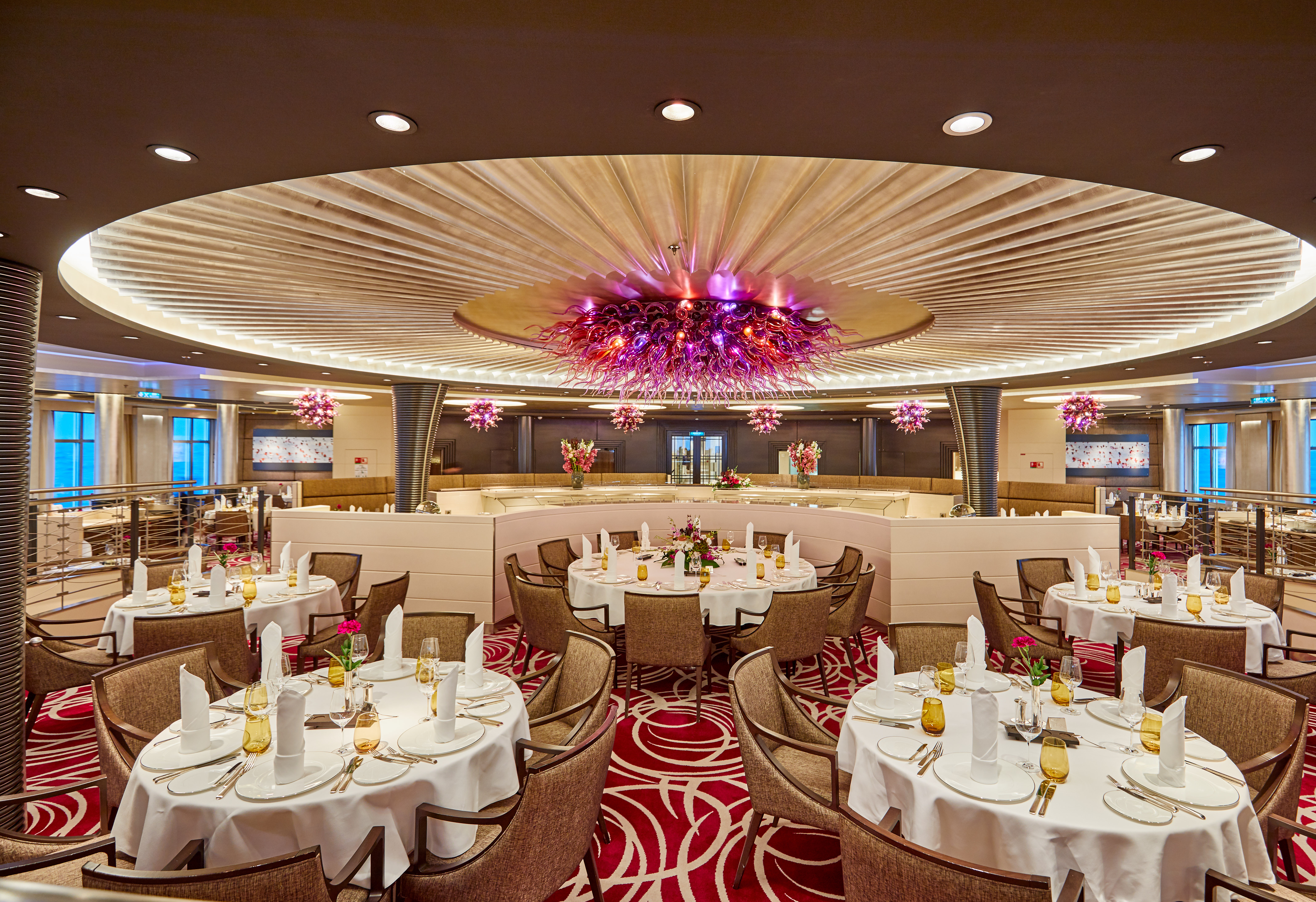 Hapag Lloyd Cruises MS Europa 2 Weltmeere 2.jpg